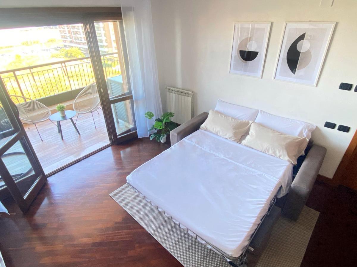 Sunset Escape Apartment - Panoramic Terrace Fiumicino Kültér fotó